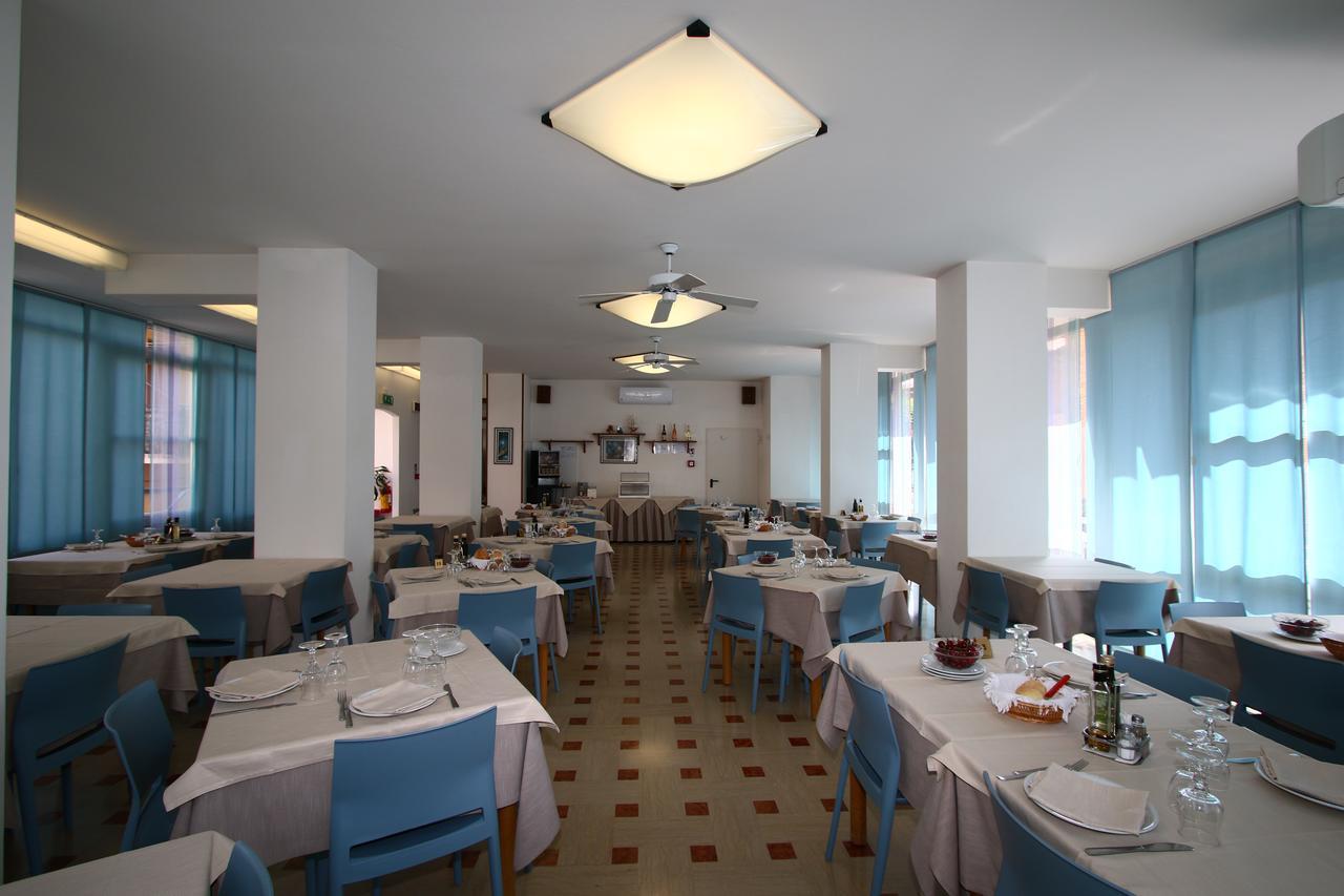 Hotel Tre Assi Rimini Dış mekan fotoğraf
