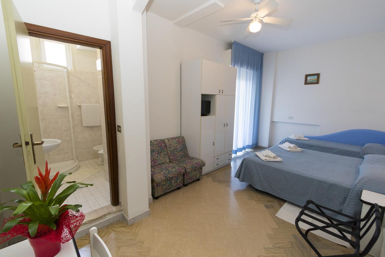 Hotel Tre Assi Rimini Dış mekan fotoğraf
