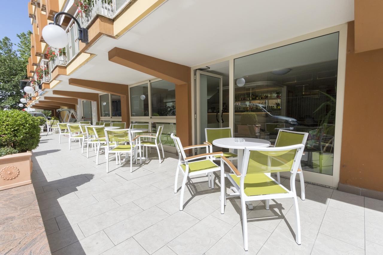 Hotel Tre Assi Rimini Dış mekan fotoğraf